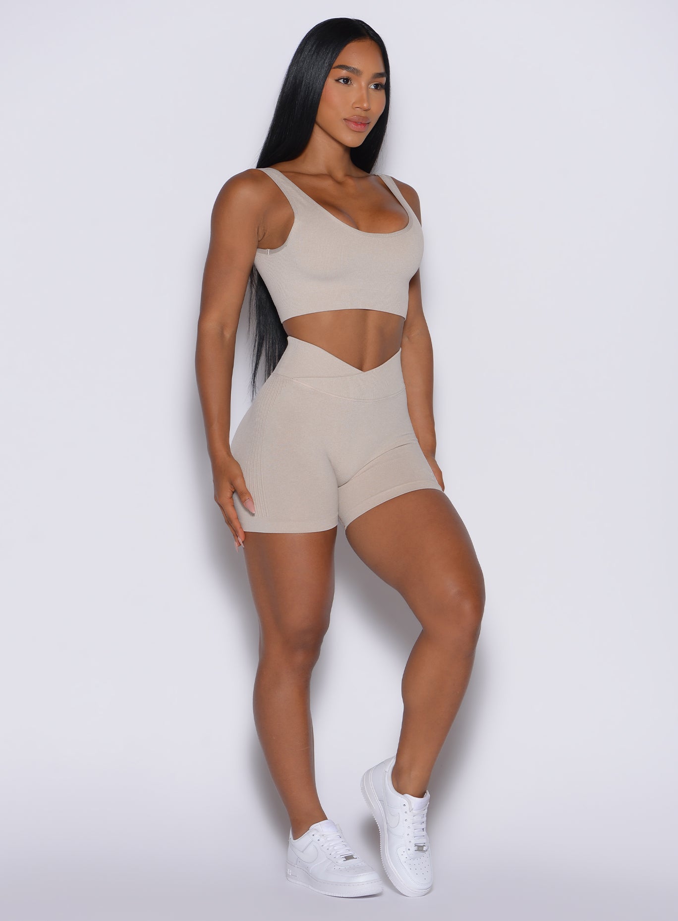 Contour Seamless Shorts - Image 3
