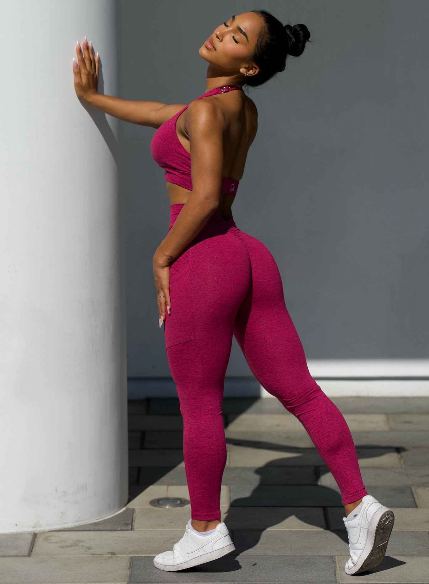 V Back Leggings - Image 7